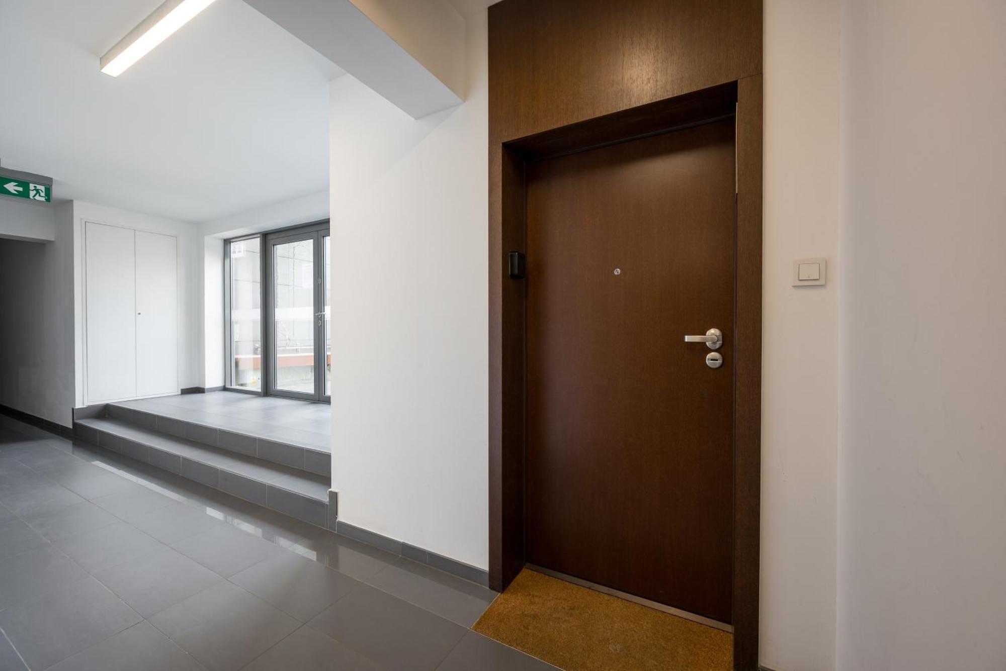 New Varsovia Comfort 569 Экстерьер фото